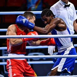 Πυγμαχικά Γάντια adidas WORLD BOXING Licensed - WOBBG1